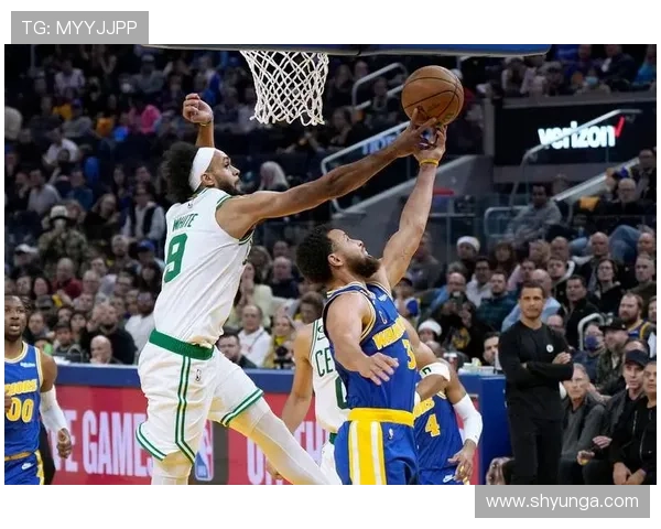 卡雷拉斯表现不佳全场最低评分11次失误仅有3次防守贡献